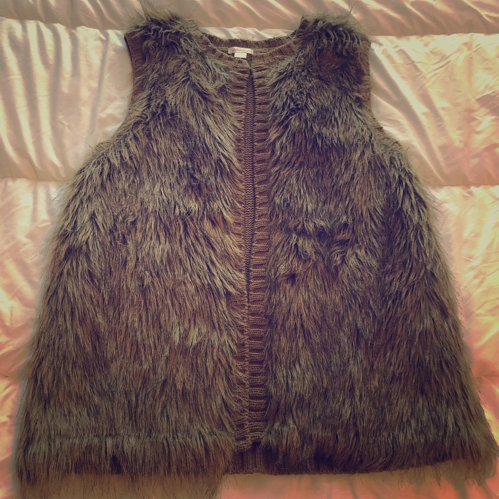 Fur vest